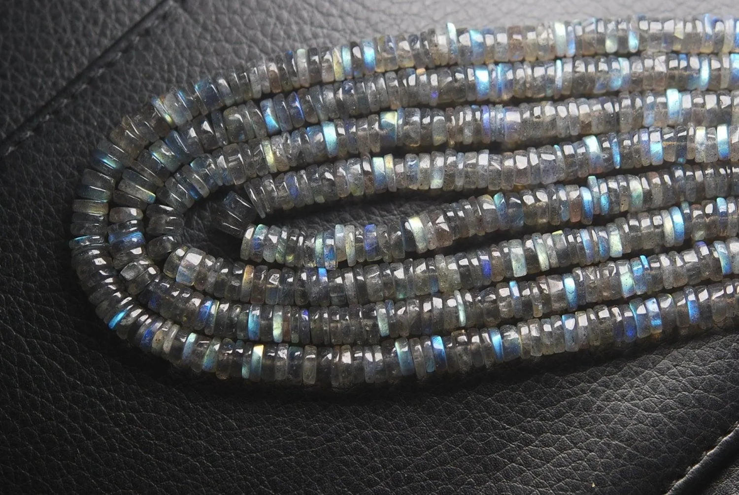 14 Inches Strand, Finest Quality,Blue Flashy Labradorite Smooth Buttons Beads, 5-6mm Large