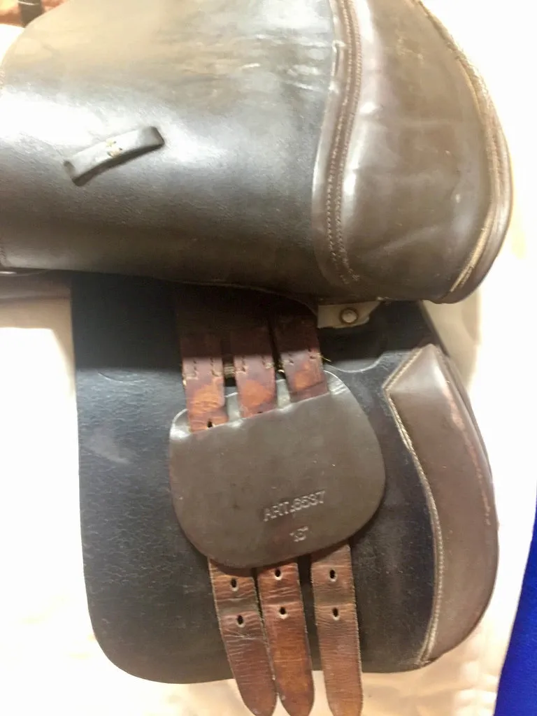 16" Collegiate General Purpose Saddle