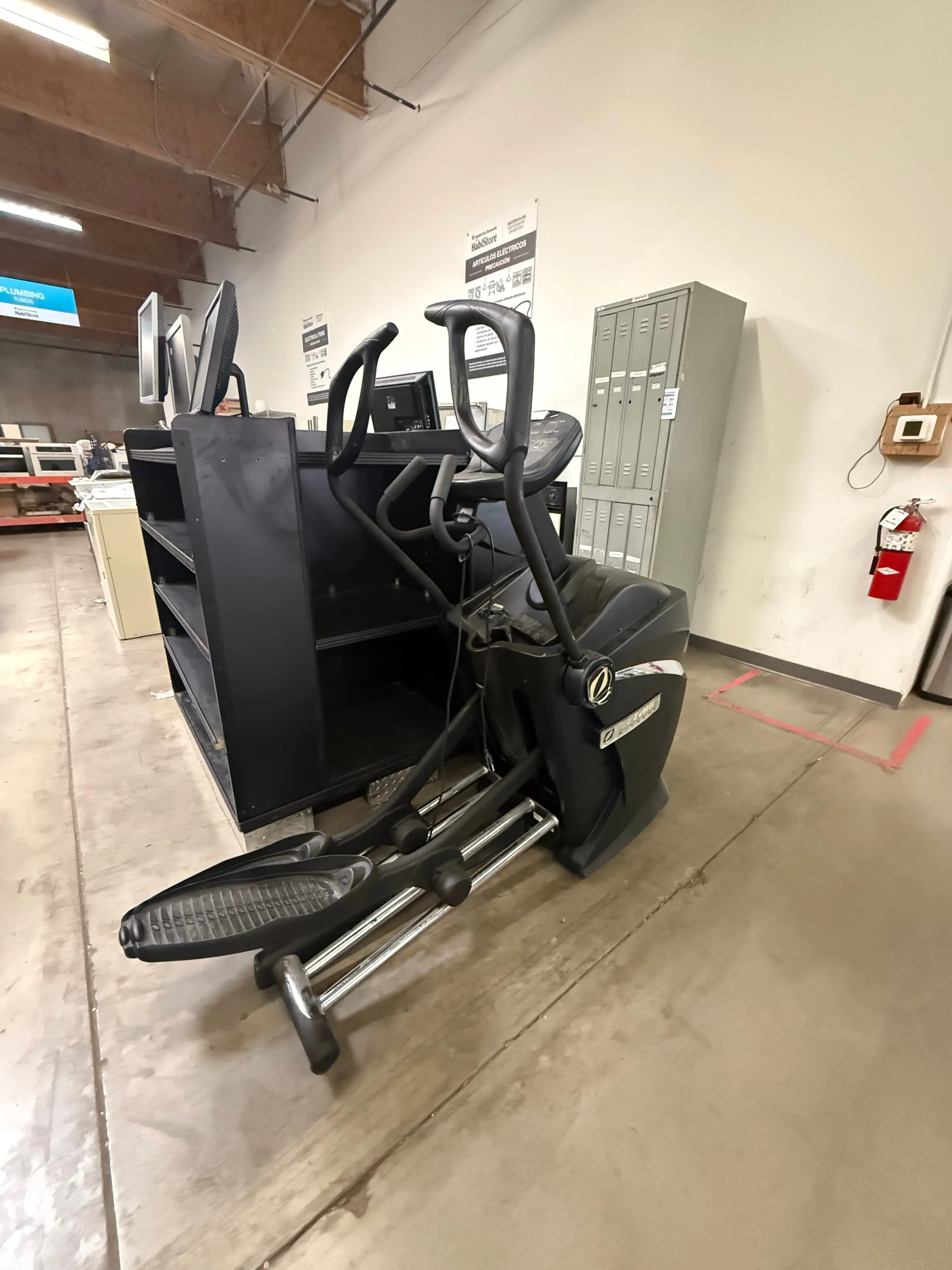56992-ND Octane Fitness Elliptical Trainer - 30 Day Guarantee !