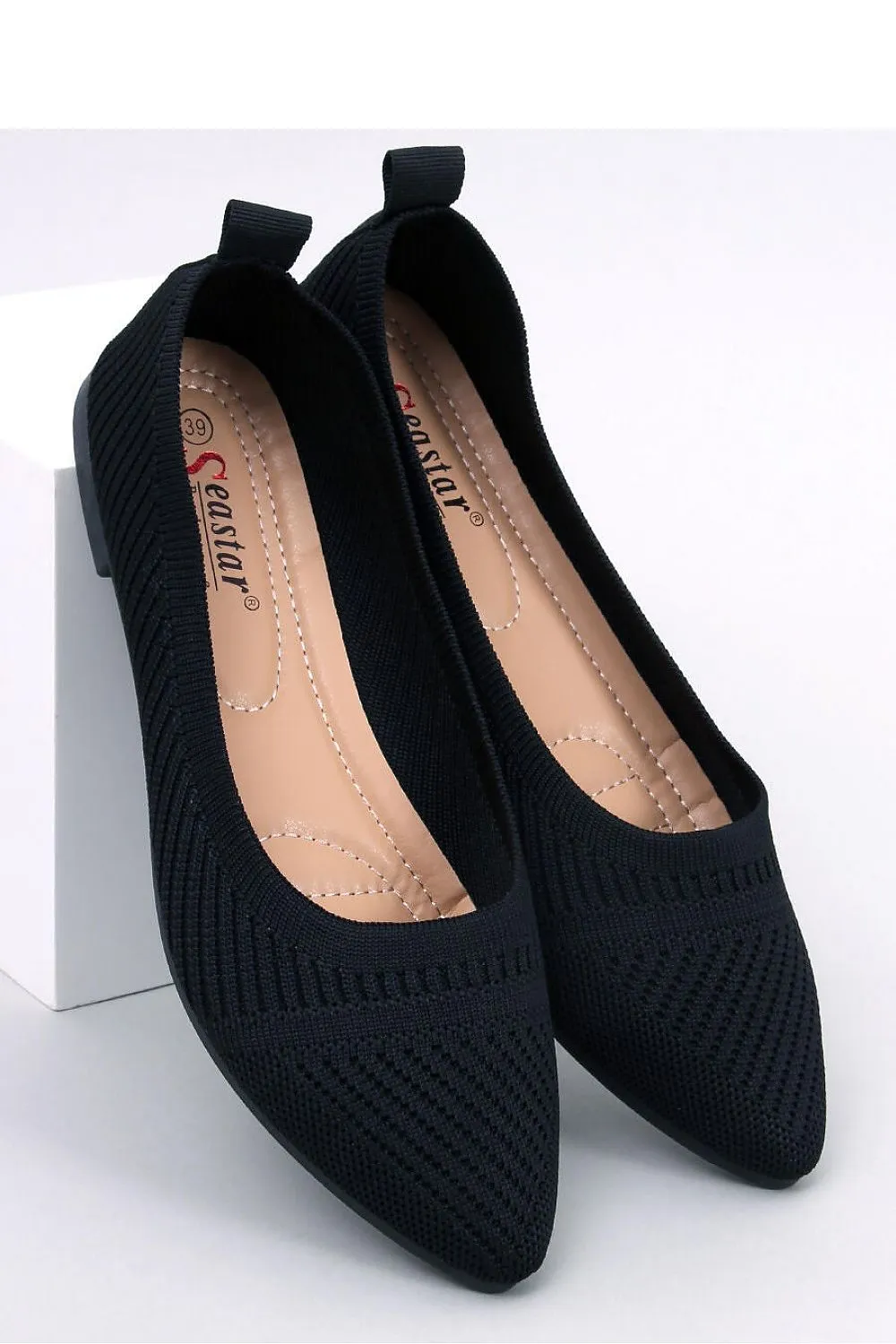 Ballet flats