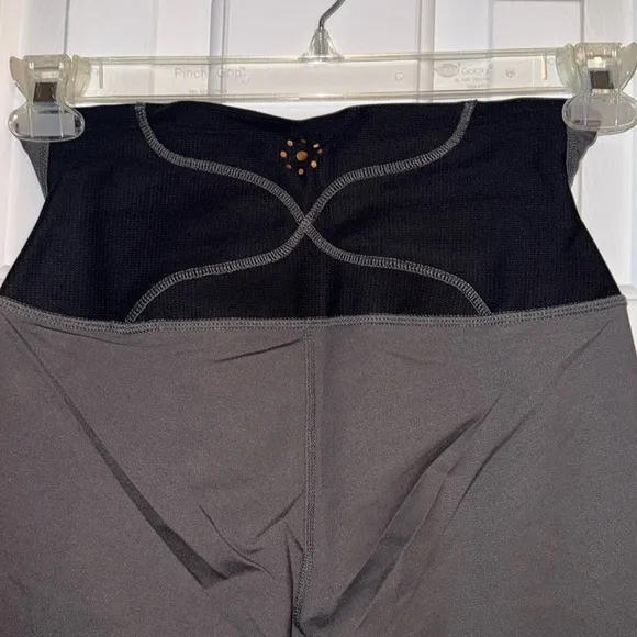 Copper Life Women’s Back Support Shorts in Slate Grey, Copper and Zinc Infused M