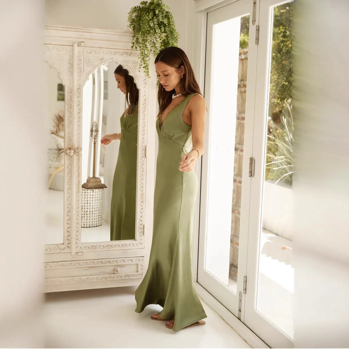 Elegant Satin Lace-Trimmed V-Neck Sleeveless Maxi Dress