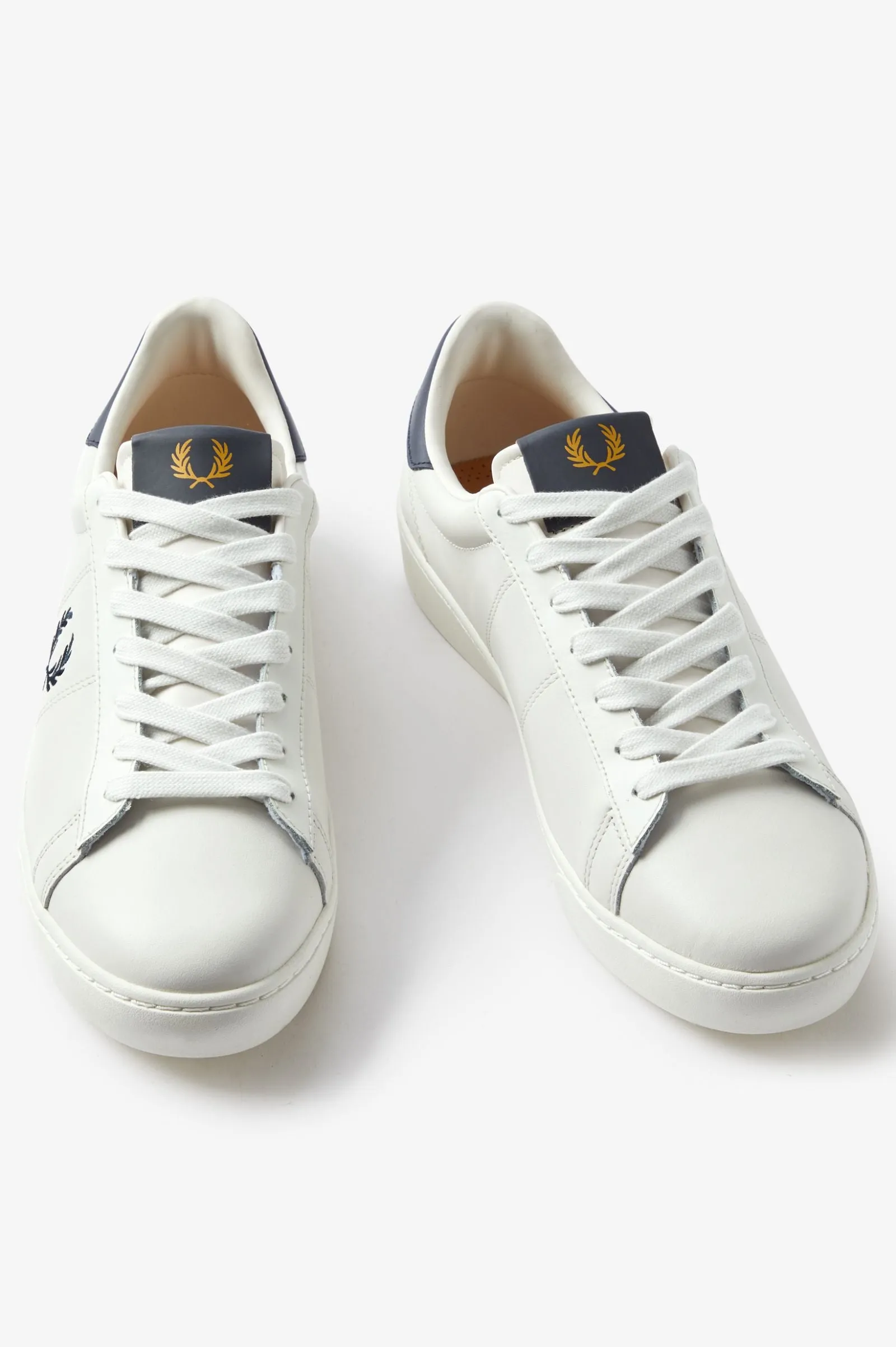 Fred Perry B2333 Spencer Leather Trainers 254 Porcelain