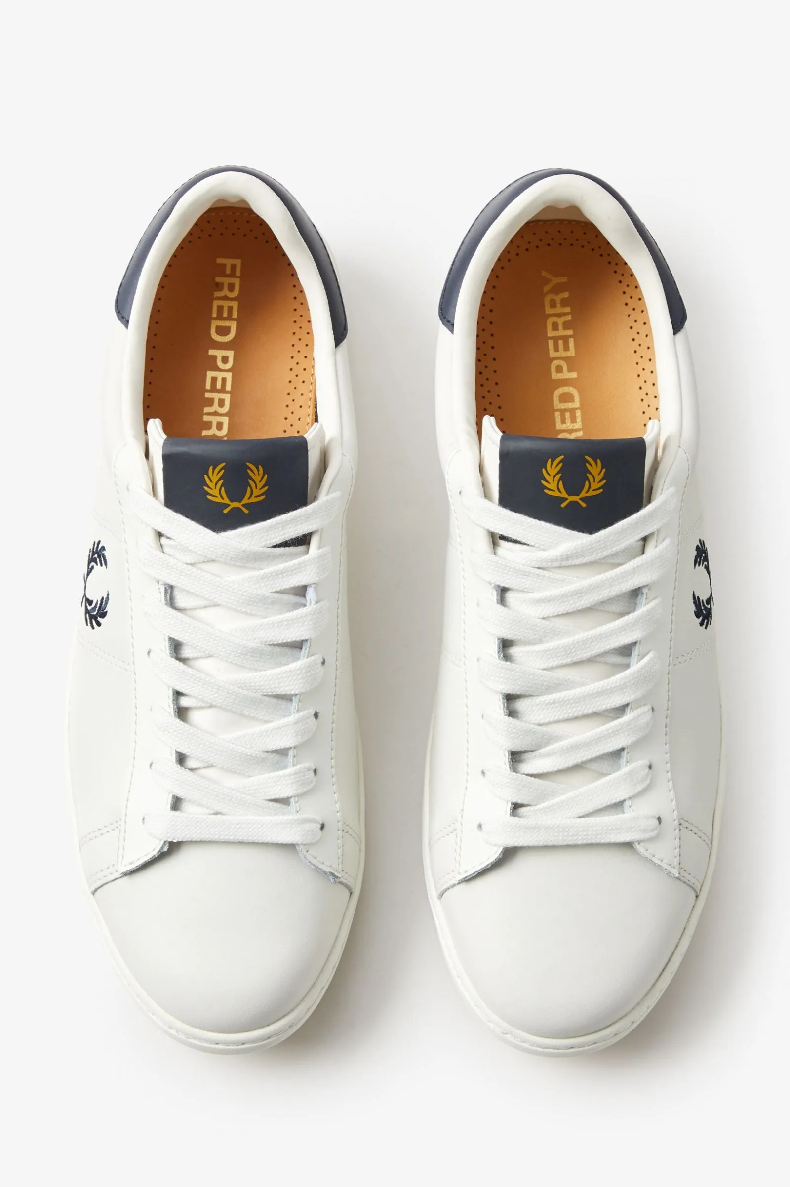 Fred Perry B2333 Spencer Leather Trainers 254 Porcelain