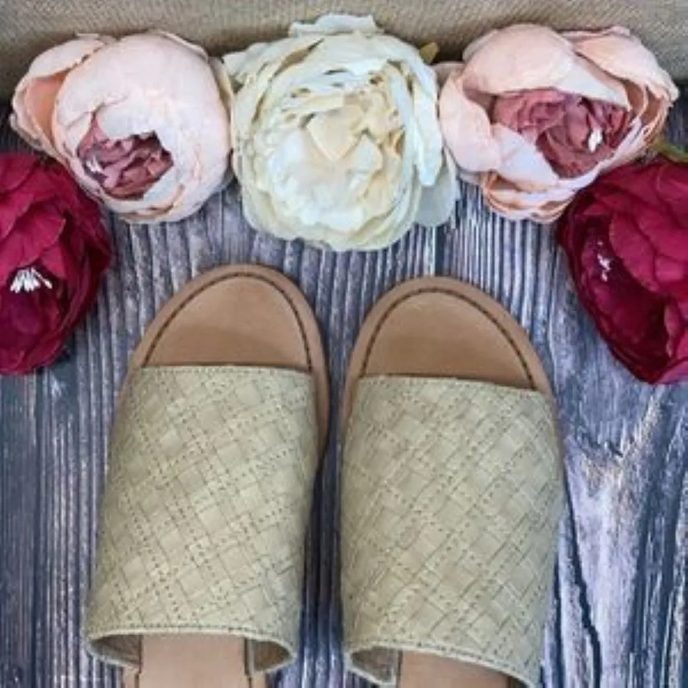Frye Cream Robin Woven Slide Flat Sandals 10M