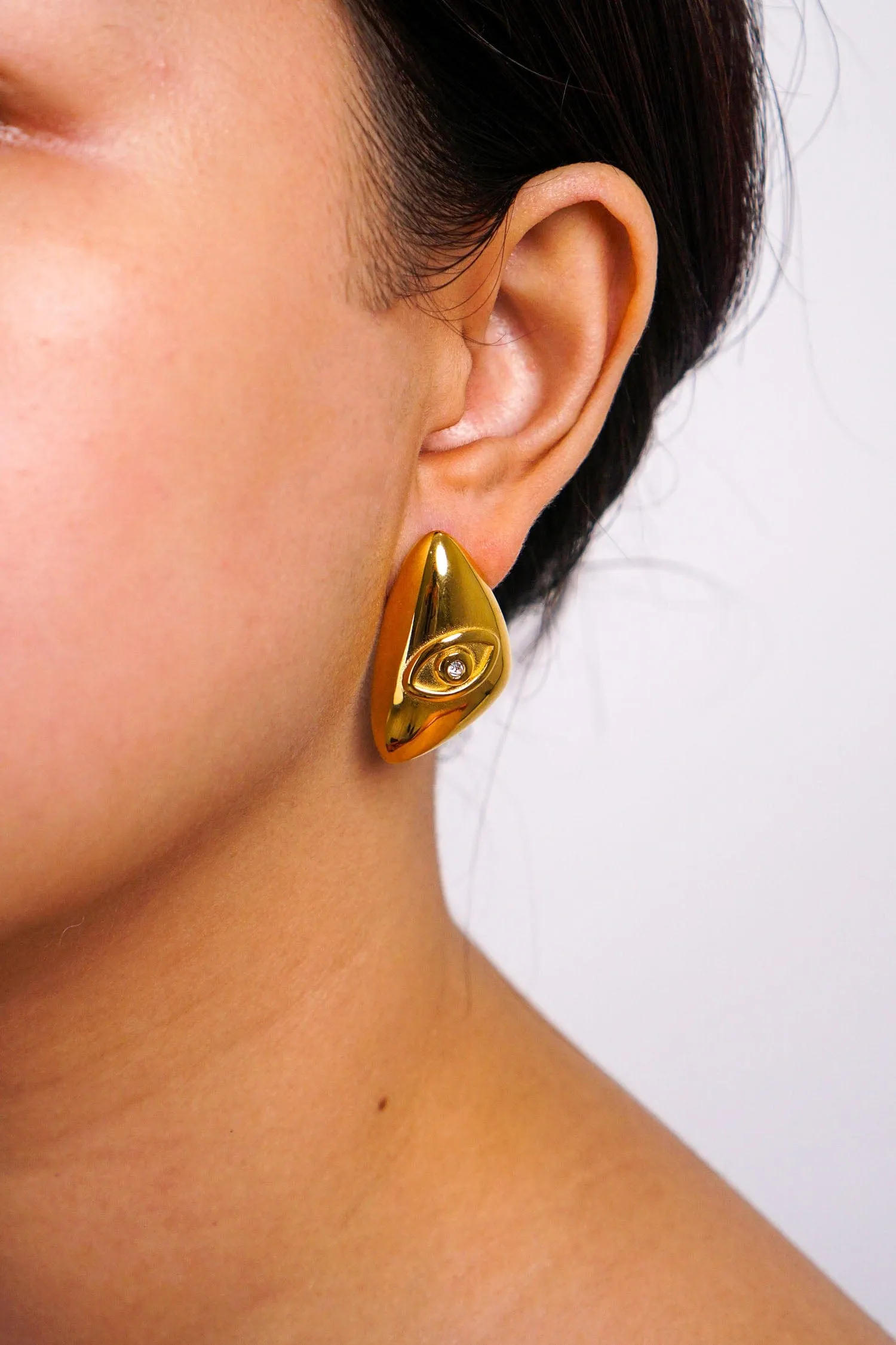 Gold Smooth Diamond Eye Stud Earrings