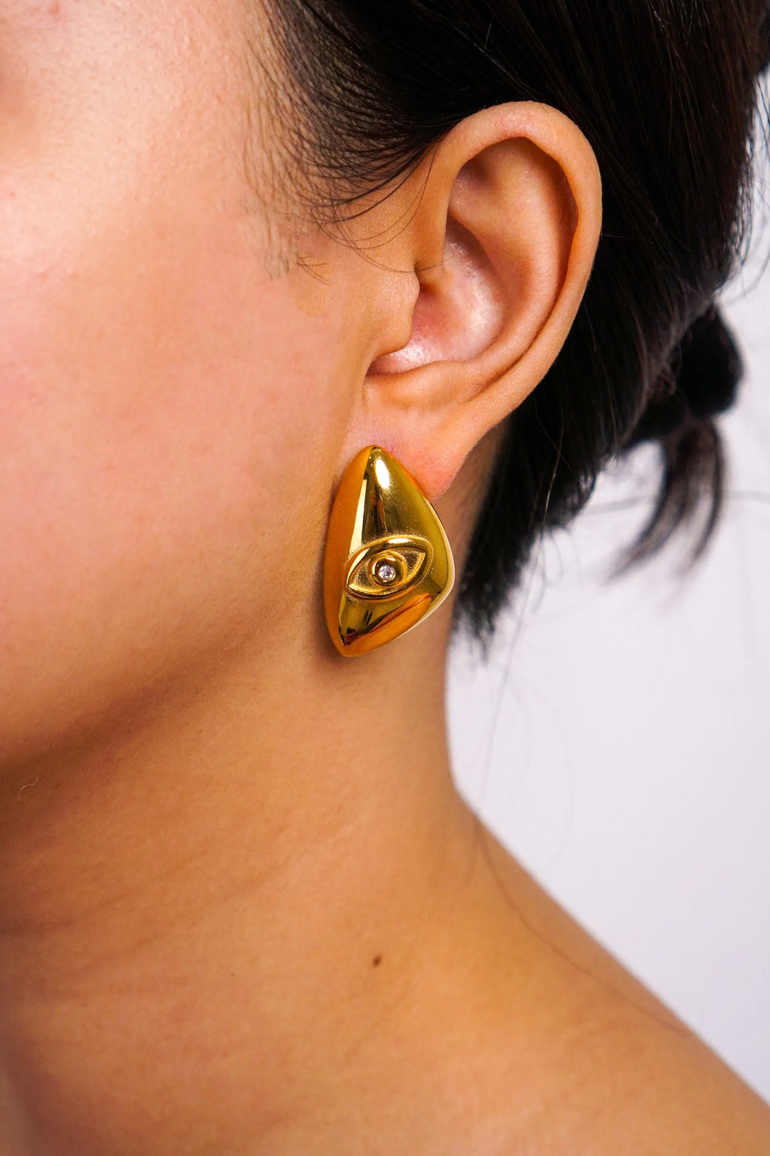 Gold Smooth Diamond Eye Stud Earrings