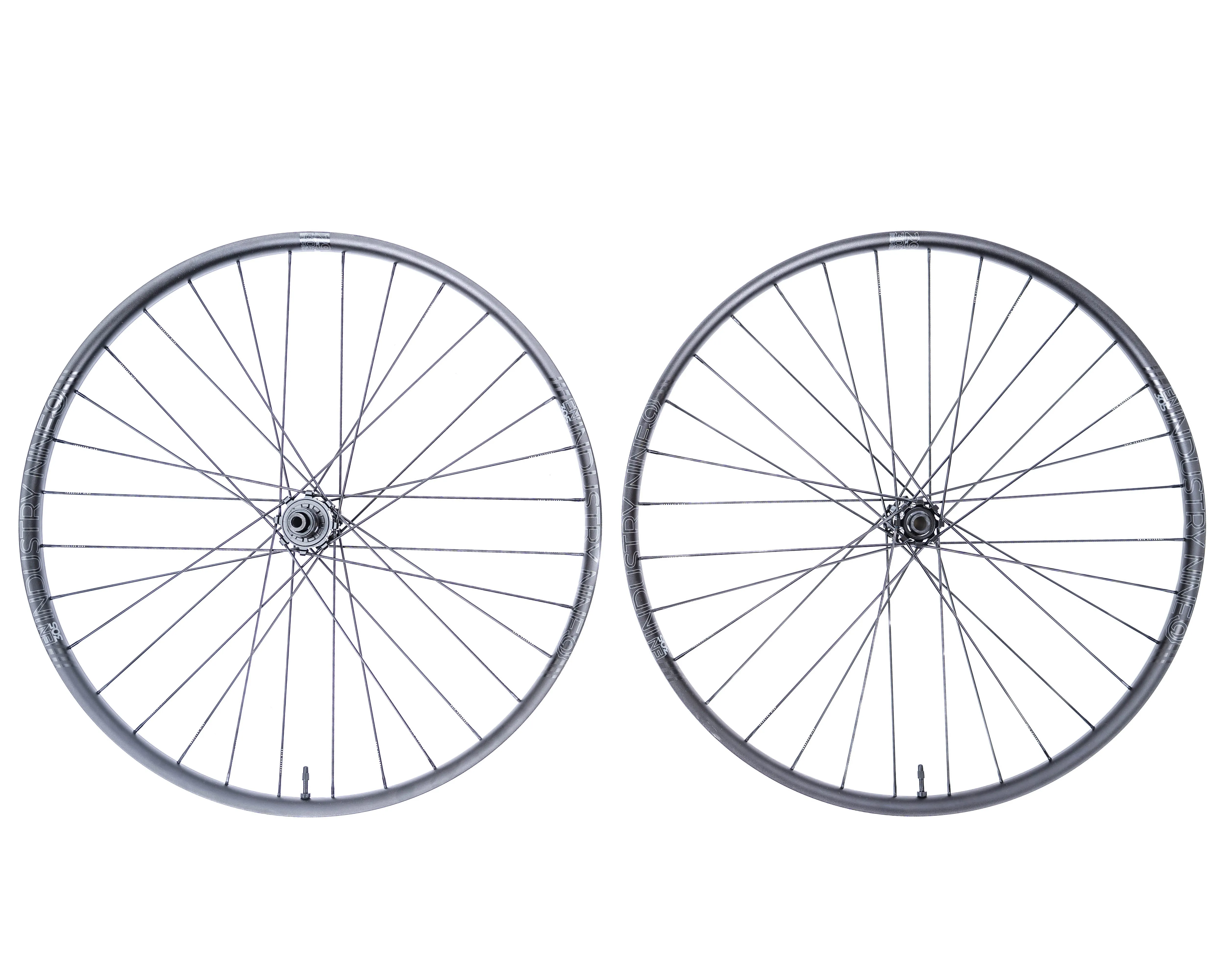 Industry Nine Hydra Enduro 305 V3 Wheelset 29" 32H 6-Bolt 15x110 12x148 XD Blk