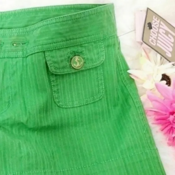 Juicy Couture Hard Woven Amy Shorts size 0 Green