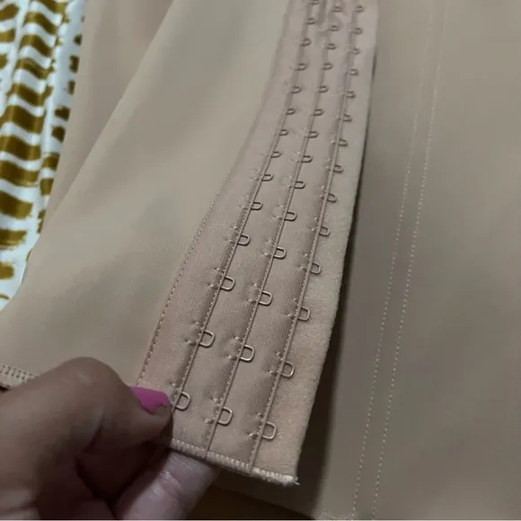 New Skims by Kim Kardashian The sculpting waist trainer in Clay