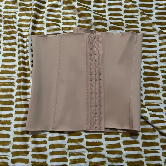 New Skims by Kim Kardashian The sculpting waist trainer in Clay