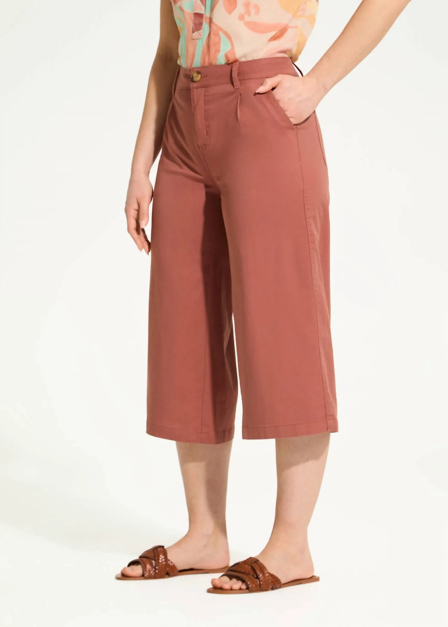 Olivia Pleated Wide Capri In Bronzer