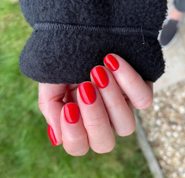 P  Heartbreak Gel Polish