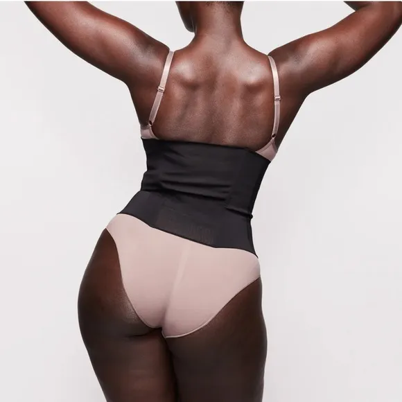 SKIMS Black Waist Trainer - NEVER WORN, XS