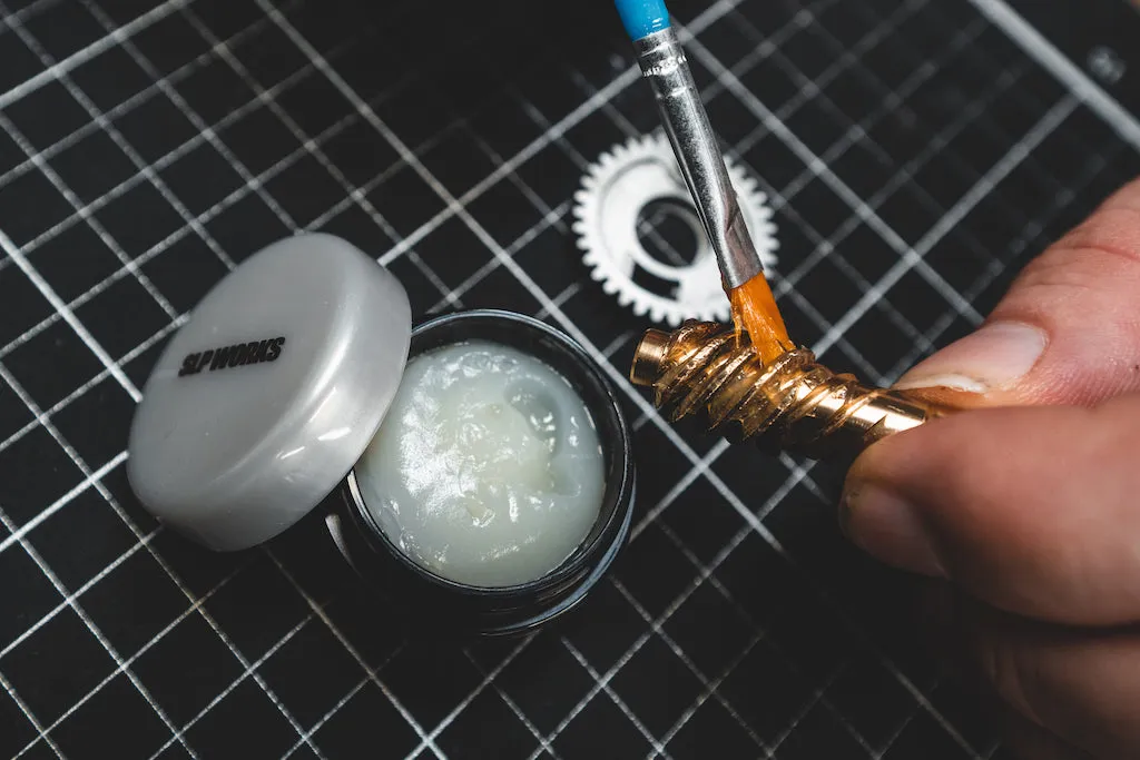 SLPW 104 GREASE