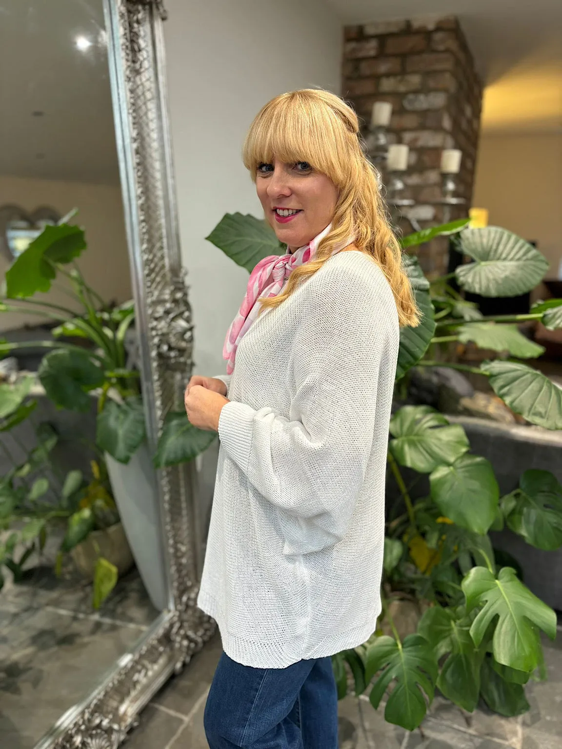White Keyhole Back Knit Top Maria