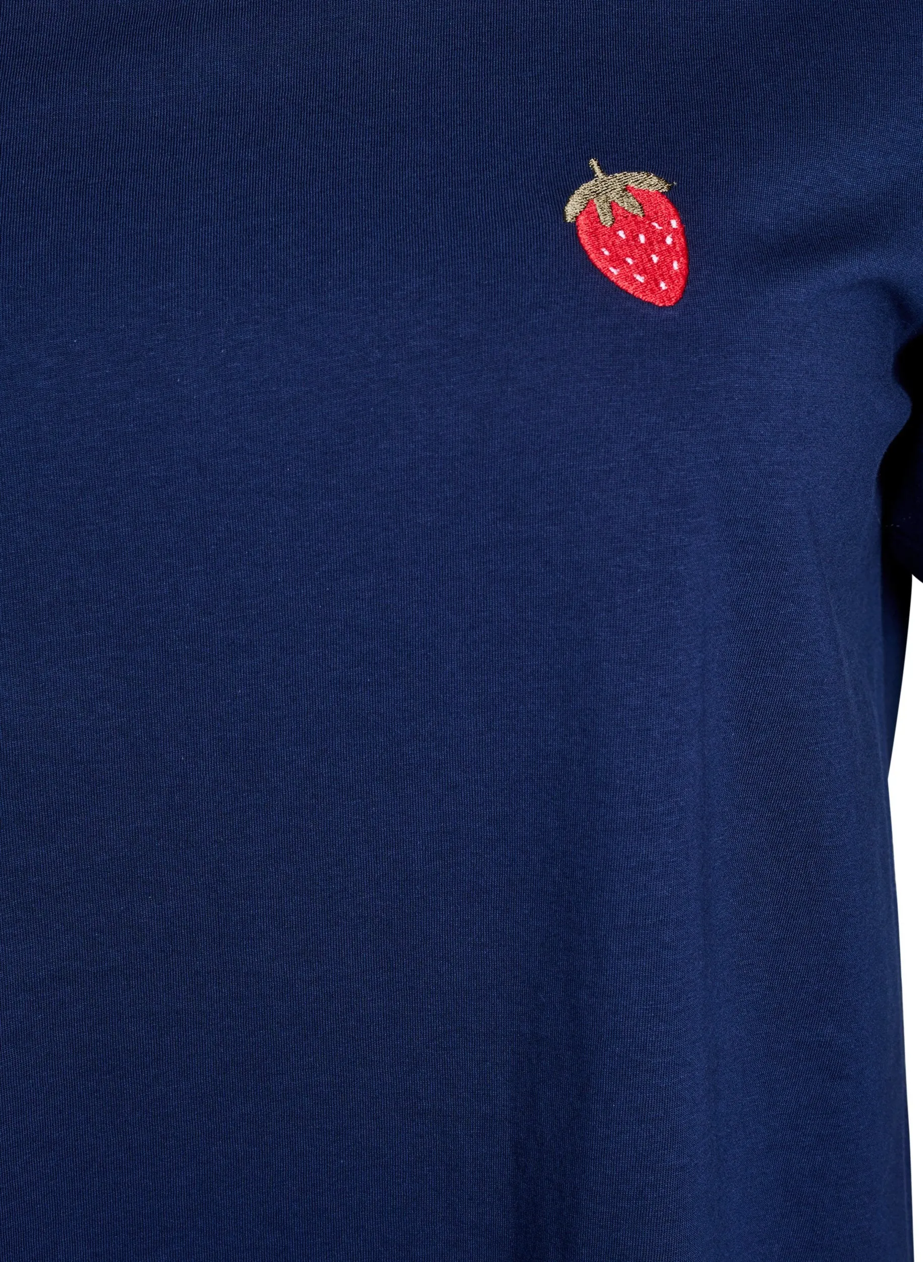 Zizzi Elin Strawberry T-Shirt in Navy